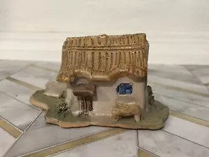 Vintage Ceramic Miniature by S. Hall Le Potier Brentwood England, Uncommon - Picture 1 of 6