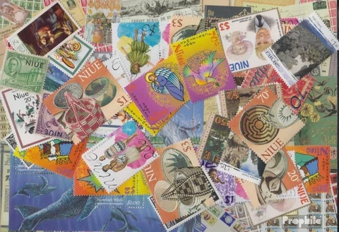 Niue Stamps 300 different stamps Cover