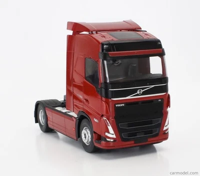 Solido 1/24 Scale 2023 Volvo - Red - Image 1 of 3