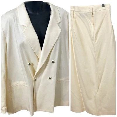 NWT-Requirements Suit Jacket w/Matching  Skirt Cream /White Wool Size 28W NWT - Image 1 of 4