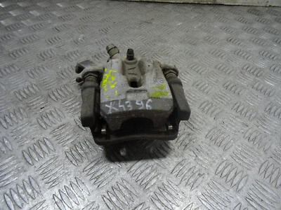 Suzuki SX4 S-CROSS MK1 2016 5 puertas 1,0 gasolina pinza trasera izquierda *4396 Foto 1 de 4