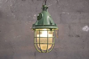 Green industrial light pendant lamp hanging vintage ceiling fixture outdoor - Picture 1 of 10