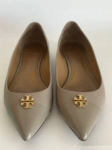 Tory Burch Everly spitz zulaufender flacher Lackschuh Leder französisch grau Gr-7,5 - Bild 1 von 5