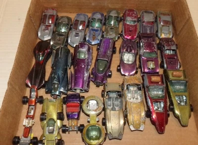 Lote de 23 coches Johnny Lightning Topper 1970 vintage para piezas reparación restauración Foto 1 de 4