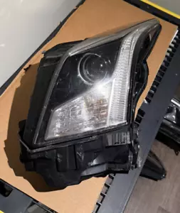 2013 2014 2015 Cadillac ATS OEM Left Drivers HID Headlight Assembly 22989363 - Picture 1 of 5
