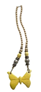 Collar de perlas de imitación de cuentas de plata con cuentas de cerámica amarilla mariposa de colección - Imagen 1 de 7