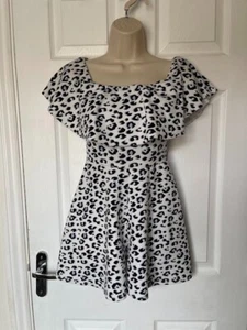 New Look Size 6 Leopard Print Playsuit - Picture 1 of 6