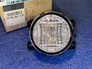NUEVO GENUINO RENAULT MEGAN MERCEDES CITAN LUZ ANTINIEBLA DELANTERA # 266006117R - Imagen 1 de 5