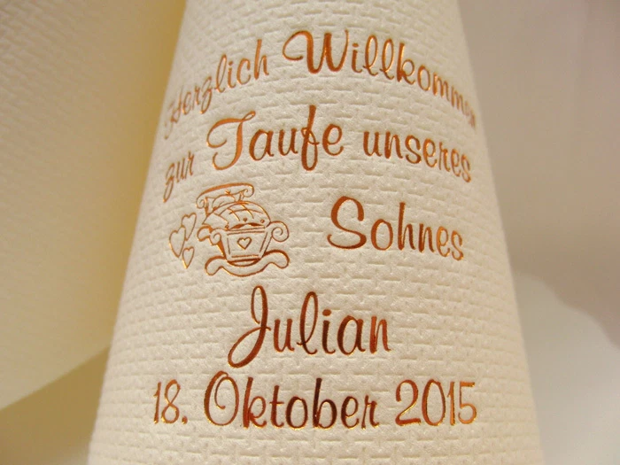 HANDGEFERTIGT ♥ 50 mit Name des Kindes bedruckte Kaffee-Servietten +Datum+Motiv für die TAUFE