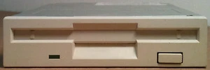 Panasonic 3.5-in 1.44MB Floppy Disk Drive JU-257A526P, White, Refurbished - Picture 1 of 4
