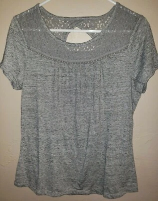 womens NEW NWOT solid gray SUMMER WEAR TOP SHIRT by HANES size MEDIUM lace trim  - Изображение 1 из 2