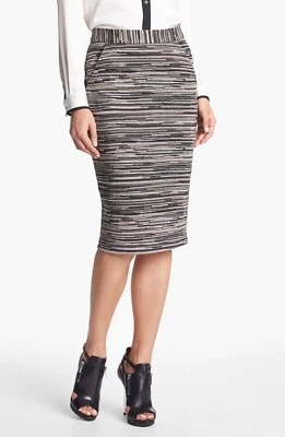 Falda tubo lápiz bolsillo rayas jaspeadas TRINA TURK Smitty 2 4 negra gris $228 Foto 1 de 4