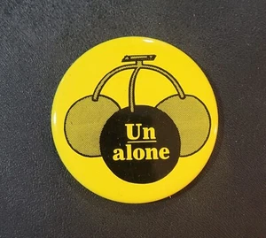 Vintage Pinback Button - Un alone - 7-up - 2.25 Inch Diameter - Picture 1 of 4