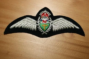 ROYAL RHODESIAN RHODESIA AIR FORCE WW2 STYLE PILOT'S WING EXCELLENT SILK COPY - Picture 1 of 1