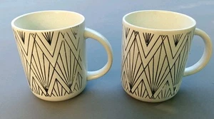 Royal Norfolk geprägt schwarz & weiß Becher 2er Set modern fraktal geometrisch - Bild 1 von 4