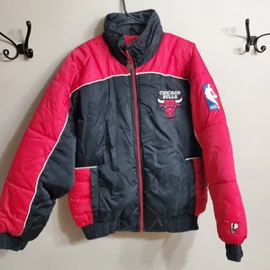 Vintage 90s Pro Player NBA Chicago Bulls Puffer Jacket Men S Embroidered Retro - Picture 1 of 12