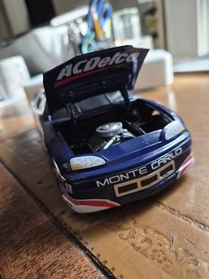 Steve Park AC Delco 1:24 carro/banco #3 1997 Monte Carlo ACTION PLATIUM SERIES - Imagem 1 de 4