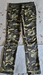 NWT $59 Hudson Boys Camo Army Slim Drawstring Jogger in Dark Green Sz Large - Picture 1 of 12