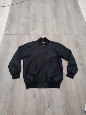 Chaqueta grande Nissan SMYRNA para hombre forrada bordada negra con caparazón blando Foto 1 de 4