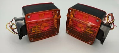 Chevrolet/GMC C70 Med Duty Truck turn signals - Image 1 of 4