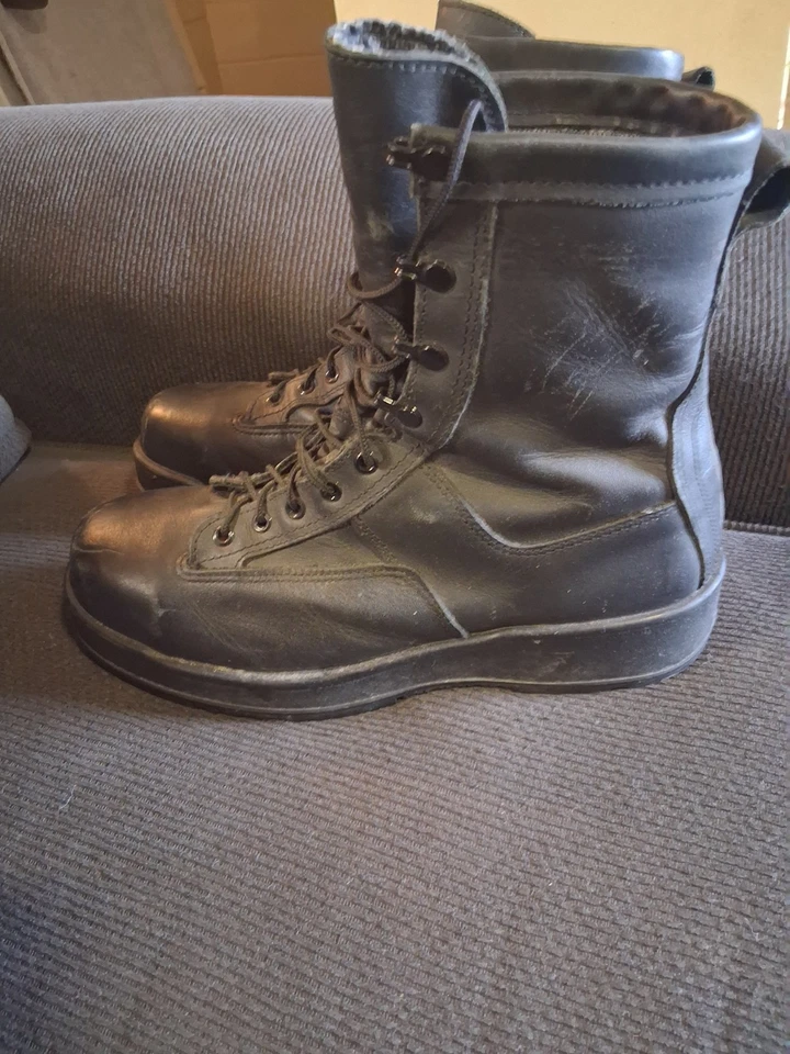 Botas Flight Deck Navy 795B pretas masculinas tamanho 10.5 R Vibram & Gore-Tex EUA - Imagem 1 de 4