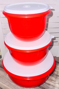 3 Tupperware Chilli Red Nesting Bowls #272, 271, 270 Mixing Flat Bottom Lids - Picture 1 of 3