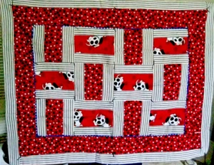 Nuevo Edredón Hecho a Mano Bebé Niño Niña Cuna Manta Cachorro Perros Cochecito Patchwork - Imagen 1 de 5