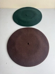 Vintage P.R.T. Ultrabaske Baskenmützen grün und braun Set 100% Wolle Made CZECH Republic - Bild 1 von 14
