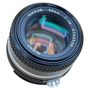 Nikon Ai-s Nikkor 50mm f/1.4 MF Standard Prime Objektiv - sauberes Glas, ohne Schutzkappen - Bild 1 von 6
