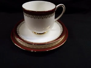 Royal Albert Paragon China Holyrood Trio , Cup , Saucer & Plate - Picture 1 of 11