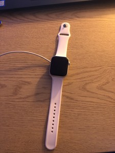 Las mejores ofertas en Apple Watch Serie 4 Relojes inteligente resistente  al agua | eBay