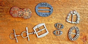 Vintage Metal Buckles 8 Buckles in Various Sizes Retro Chic! - Picture 1 of 9