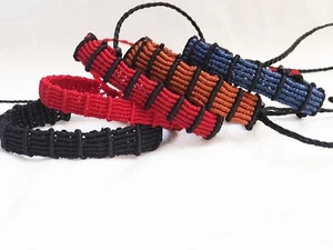 PULSERAS ARTESANALES EN ROJO,AZUL, NEGRO - Imagen 1 de 24