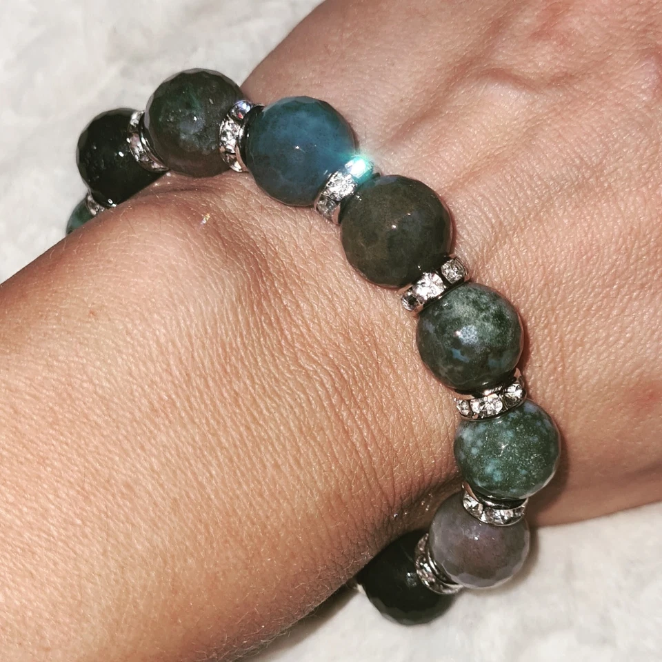 *Bracciale elastico in Agata Indiana e inserti in metallo e swarovsky  - Immagine 1 di 1