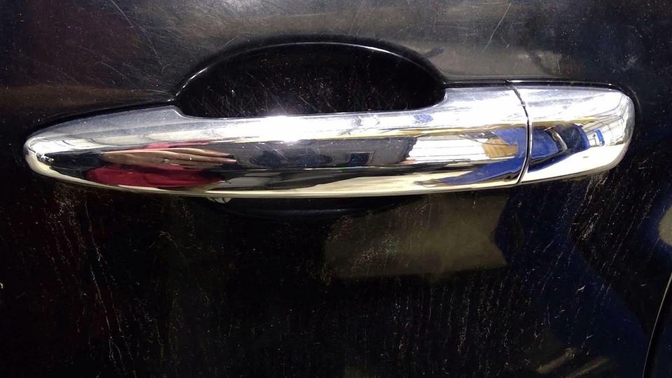 06-14 Conjunto de manija de puerta trasera lado del conductor izquierdo Subaru Tribeca OEM 61160XA01A Foto 1 de 1