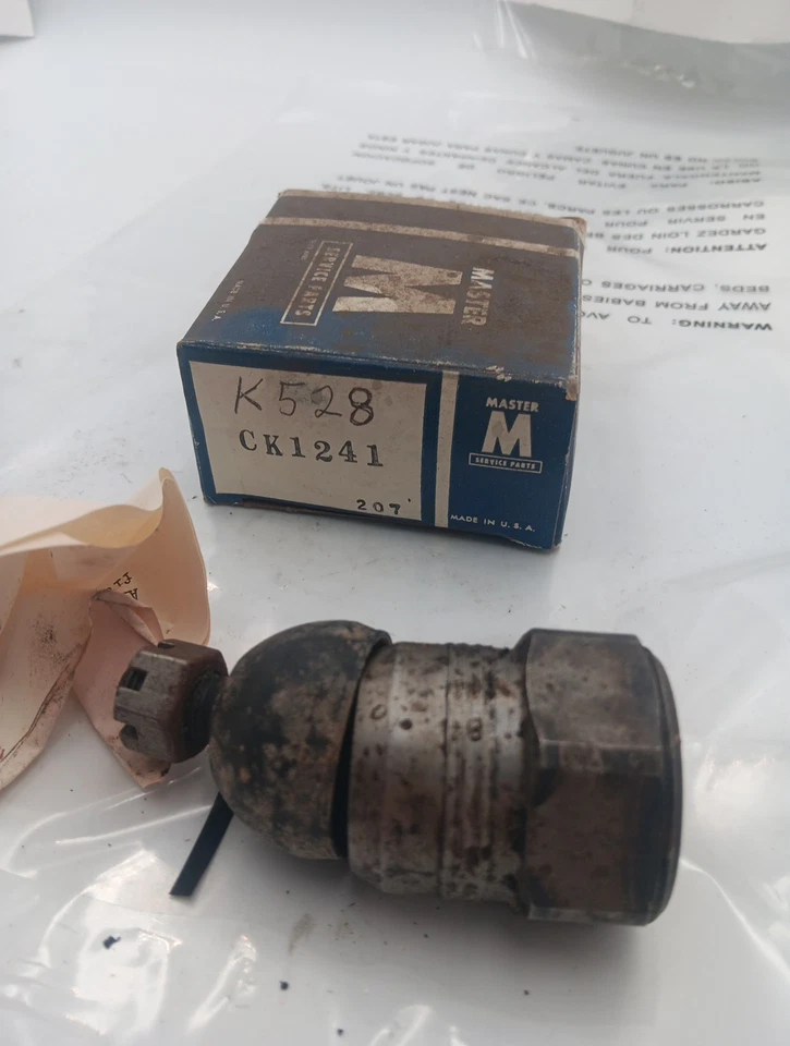 Новый из старых запасов верхний шаровой шарнир 1961 1962 Buick Special Skylark F85 Cutlass 5676277, K528 - Изображение 1 из 2