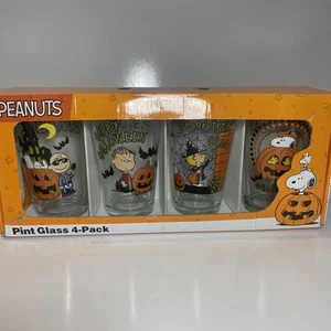 Peanuts Snoopy Charlie Brown Linus Halloween 16 oz. Glasses Set of 4 NEW - Picture 1 of 8