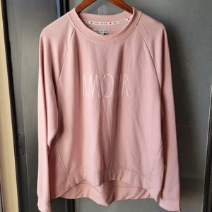 NWT Rae Dunn “AMOUR” Soft Pullover Sweatshirt Light Pink Size Large Long Sleeve - Picture 1 of 9