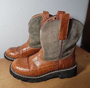 Botas Ariat Fatbaby Talla 6.5 B Patrón Cocodrilo, Oliva y Marrón - Imagen 1 de 12