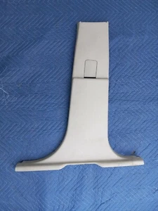 B PILLAR INSIDE TRIM PANEL RH 06-10 JEEP COMMANDER INTERIOR - Picture 1 of 4