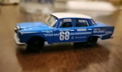 Mercedes Benz 220 SE 2019 Matchbox azul edición limitada coche diecast 1:64 Foto 1 de 4