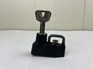 1999 Yamaha V Star XVS1100 Custom Helmet Lock - Bild 1 von 7