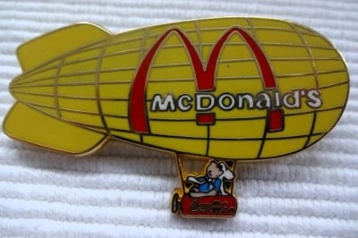 1 großer Coca Cola und Mc Donalds  Ballon Pin mit Tim und Struppi Mon. Monaco - Bild 1 von 2