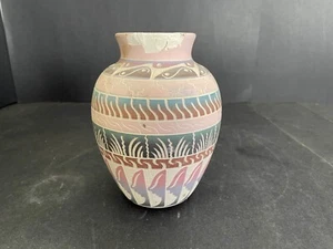 Vaso in ceramica argilla firmato Navajo alto 6,5 pollici - Foto 1 di 4