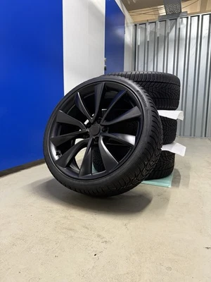Original Tesla Model 3 20 Zoll Winterräder 1044227-00-D - Bild 1 von 4