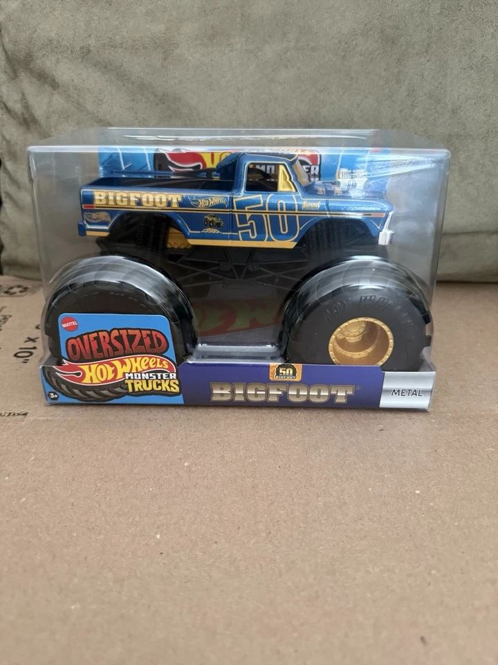 Mattel Hot Wheels Monster Truck Big Size Bigfoot 50th Anniversary Diecast JCC91