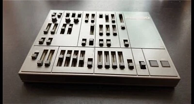 Roland PG-800 Super Studiozustand für JX-8P, JX-10 Super JX MKS-70 und GR-77 - Bild 1 von 4