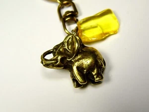 Elephant Keychain Keyring Pendant With Baltic Amber Souvenir Natural 6282 - Picture 1 of 7