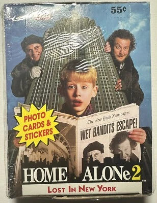 Home Alone 2: Lost in New York Movie Trading Cards Pack (Topps, 1992) - Image 1 of 3