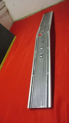 Pontiac Beaumont 1966 panel trasero moldura moldura Foto 1 de 4